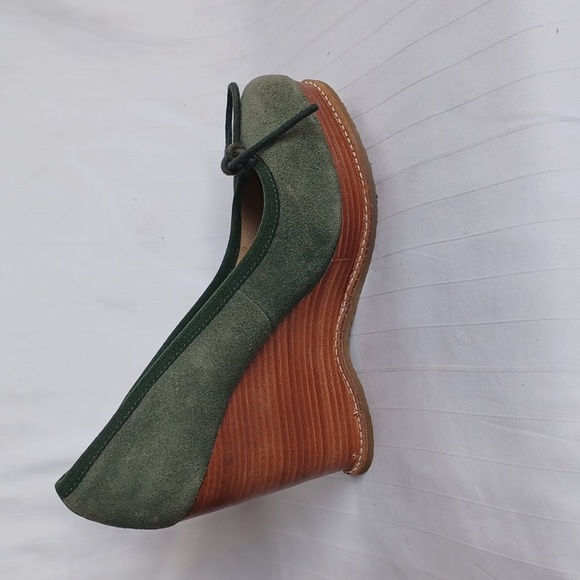 Zigi New York Moss Green Suede Wedge Heels NEW- Sz. 7.5 - Picture 6 of 10